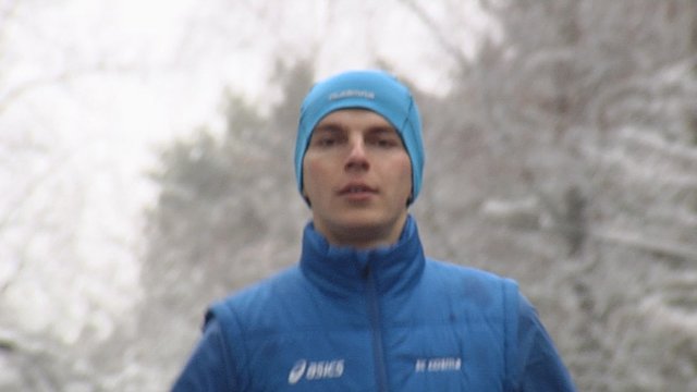 Lietuvos rekordų autorius neturi kur treniruotis – bėgioja lauke