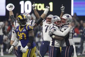 Pagrindiniame „Super Bowl“ sezono mače – šeštasis „Patriots“ trofėjus