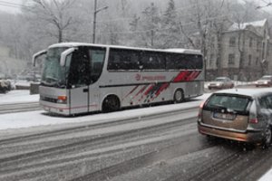 Kauno centre nusprūdo autobuso ratas, susidarė neregėtos spūstys