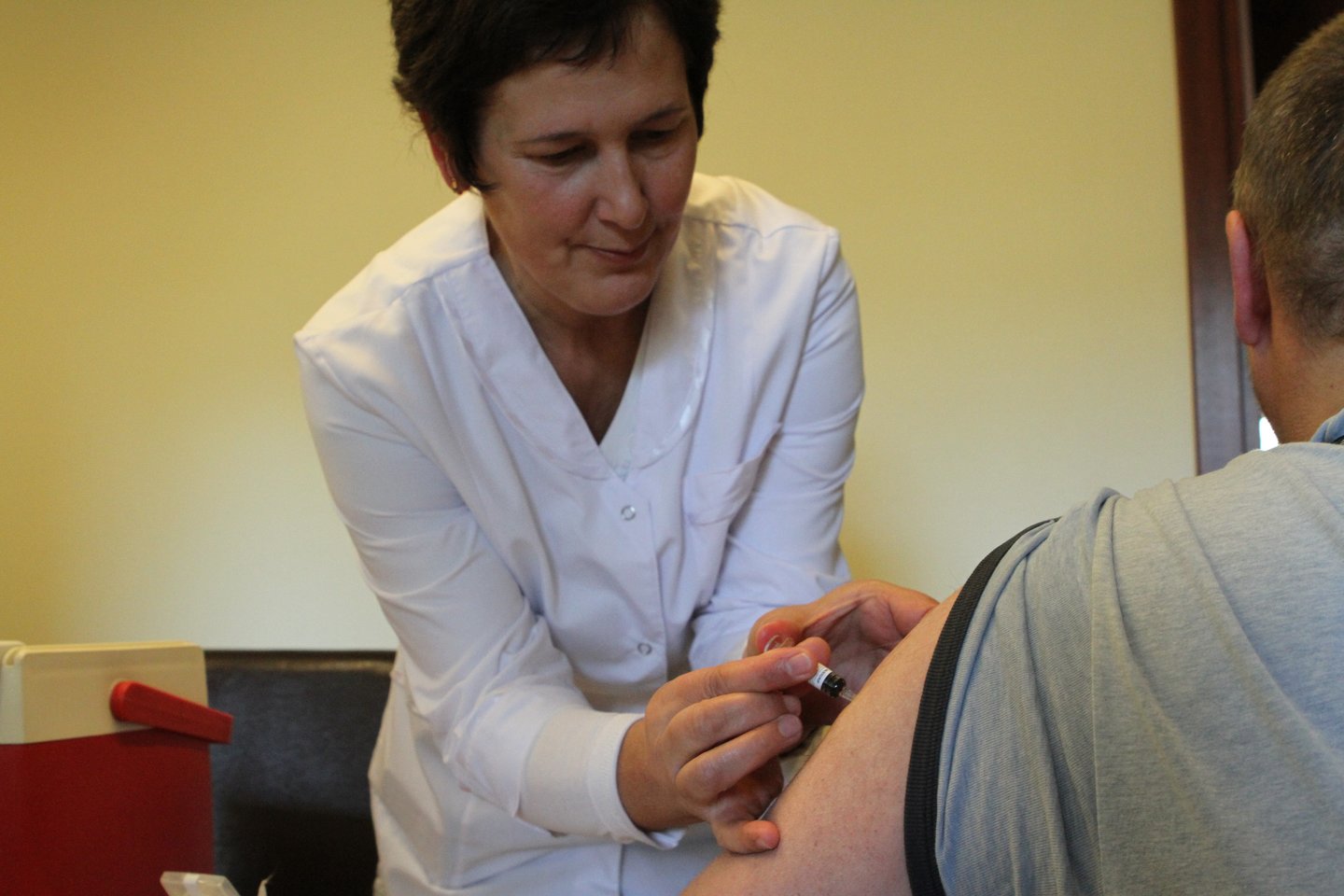 Vienintelė veiksminga priemonė, apsaugoti nuo gripo komplikacijų, yra skiepai.<br>M.Patašiaus nuotr.