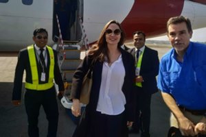 Angelina Jolie lankosi pabėgėlių rohinjų stovyklose Bangladeše