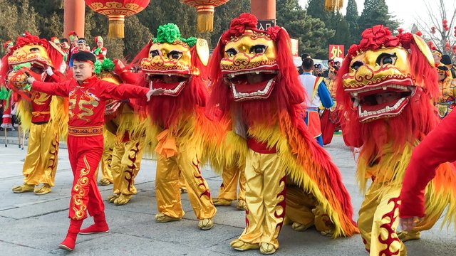 Prasidėjo Kinijos Naujieji metai, kurie švenčiami bent 15 dienų