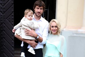 Skyrybų skandalą išgyvenusi Oksana Pikul prakalbo apie ramybę ir meilę šeimoje 