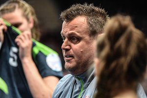 Nutraukta sutartis su moterų rankinio rinktinės treneriu Bo Miltonu Andersenu