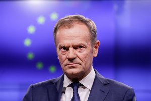 D. Tuskas kritikuoja idėjų neturinčius „Brexit“ šalininkus