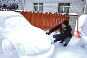 Norvegijoje uždarbiaujančio biržiečio kiemu pasigėrėti žmonės traukia būriais