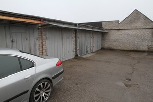 Įspėjo apie baudą, kurią gali gauti kiekvienas turintis garažą