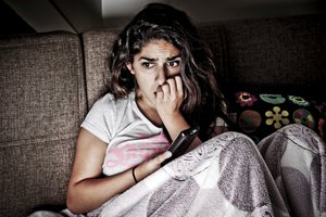 Paauglė nusprendė pažiūrėti pornografiją – tai tapo tikru košmaru