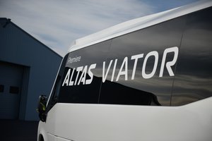 Neįkerta užduoties – ginčijasi, kaip gi rašyti įmonių pavadinimus 