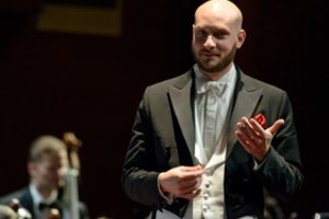 LNOBT operos meno vadovas Sesto Quatrini trokšta šviežio oro gūsio