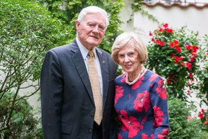 Alma Adamkienė švenčia 92 gimtadienį: ji – tikras elegancijos pavyzdys