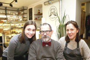 Vilniaus verslininkas subūrė margą kompaniją: duoninėje dirba vien imigrantai 