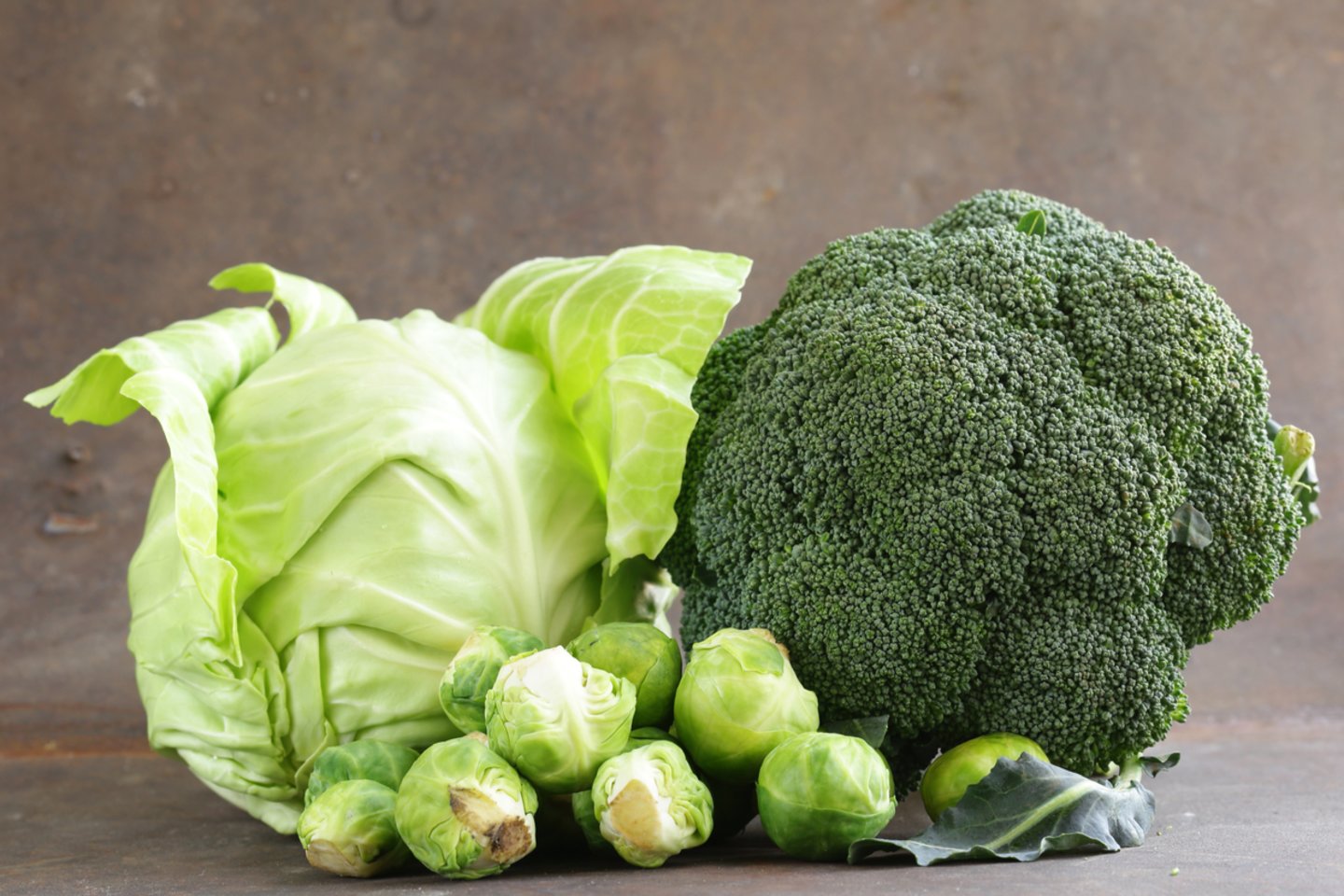  Kopūstai ir brokoliai gali padėti subalansuoti estrogeno lygį.<br> 123rf nuotr. 
