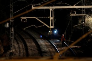 Prie Barselonos sudužus traukiniui žuvo vienas žmogus, 8 sužeisti 