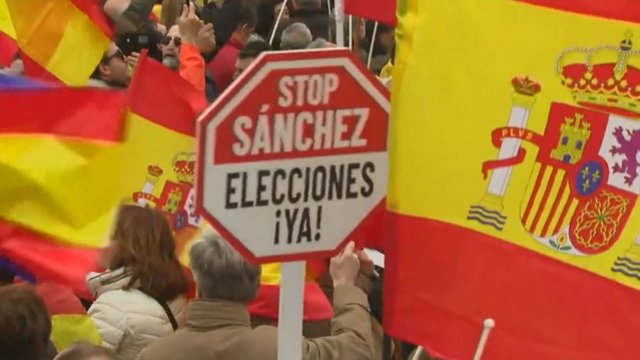Protestuotojai reikalauja Ispanijos premjero atsistatydinimo