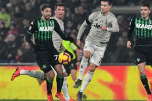 Cristiano Ronaldo mušė įvartį Sasuole ir stipriu smūgiu nokautavo kitą „Juventus“ žvaigždę