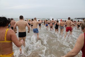 „Ruoniai“ pažabojo ledinį vandenį ir vėją