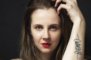 Staigmena gerbėjams: Ieva Narkutė išleidžia pirmąją vinilo plokštelę