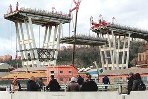 Po tragiškos Genujos tilto griūties italai siekia nustebinti pasaulį