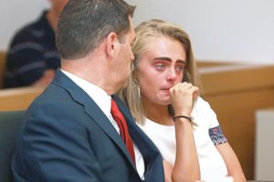 Istorija sukrėtė JAV: mergina pripažinta kalta dėl vaikino mirties