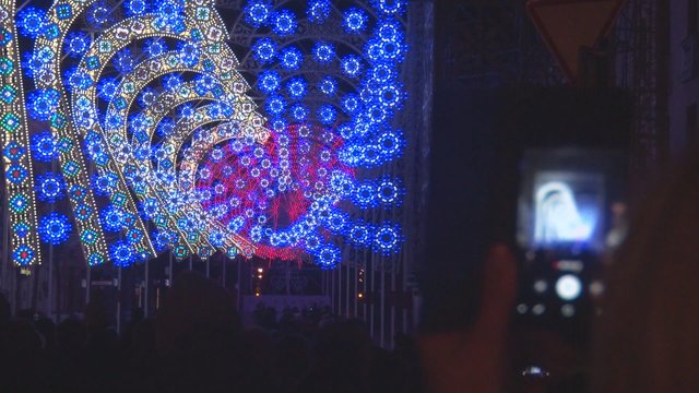 Klaipėdoje šviesų festivalyje grandiozinė italų kompozicija „Širdis“