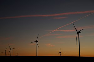 Estijoje dėl grėsmių iš Rusijos užblokuotas didelio vėjo jėgainių parko jūroje projektas