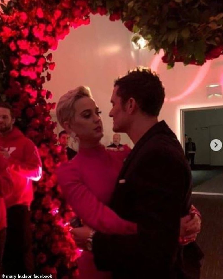  Per Valentino dieną susižadėjo Katy Perry ir Orlando Boomas.  