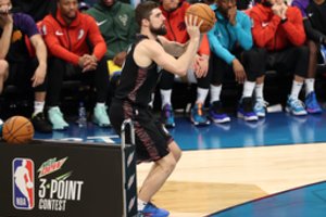  „Nets“ snaiperis NBA tritaškių konkurse nurungė S. Curry