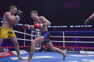  Kikboksininkas M. Jasiūnas pralaimėjo teisėjų malonės susilaukusiam estui