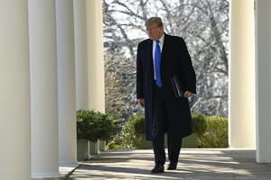 D.Trumpas sako esąs pasirengęs atidėti kiniškoms prekėms taikomų muitų padidinimą
