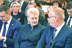 Korupcijos skandalas: tokių garbių įnamių areštinė dar nematė