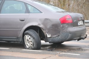 Ant eismo įvykio deklaracijos pasirašę vairuotojai dažnai apsigauna