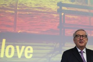 J.-C. Junckeris pesimistiškai vertina galimybes išvengti „Brexit“ be sutarties