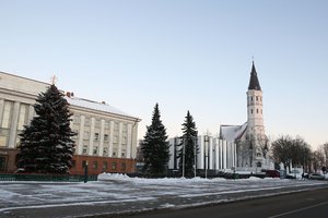 Rinkimai: sąstingį Šiauliuose bando išjudinti teatro ir sporto žvaigždės
