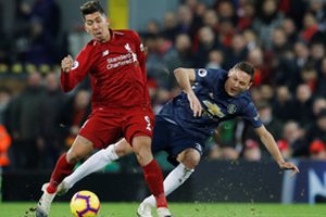 Anglijos futbolo čempionato puošmena – „Manchester United“ ir „Liverpool“ klubų mūšis