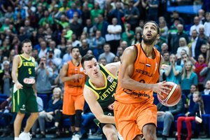 Lietuviai išvykoje nukovė Nyderlandų rinktinę ir užsitikrino pirmąją vietą grupėje