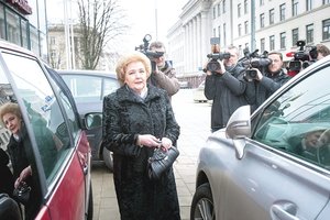 Nuskriaustais pasijutę Kristina Brazauskienė ir Mindaugas Bastys pakilo į žygį