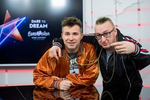 „Antikvariniai Kašpirovskio dantys“ įsitikinę: laimėti „Euroviziją“ galima ir dainuojant lietuviškai