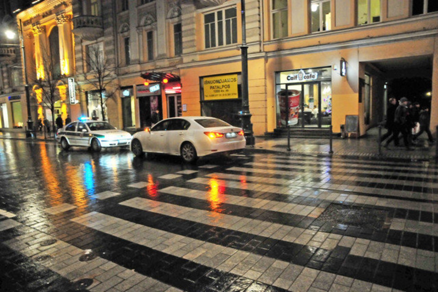 Neblaivus "Lexus" vairuotojas patraukė pareigūnų dėmesį.