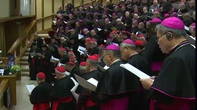 Vokietijos kardinolas pripažino: bažnyčia naikino pedofilų kunigų bylas