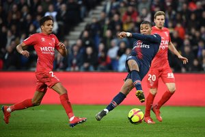 Kylianas Mbappe vedė „Paris Saint Germain“ klubą į pergalę Prancūzijos lygos mače