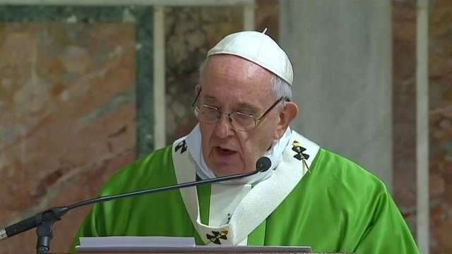 Popiežius Pranciškus pasiuntė svarbią žinią: bažnyčia netoleruos pedofilijos