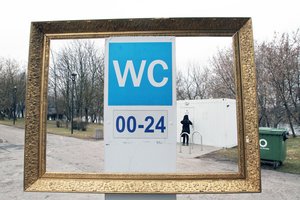 Gal kam tualeto už 15 tūkst. eurų? Kaune parduoda