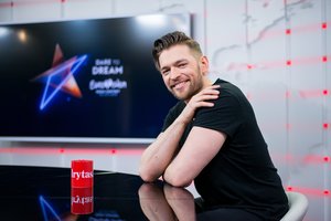 Netikėta: „eurovizinė“ Jurijaus daina jau suskambo ir metalo stiliumi