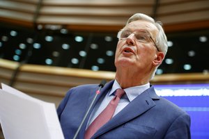 M. Barnier vis dar tikisi, kad pavyks išgelbėti „Brexit“ sutartį