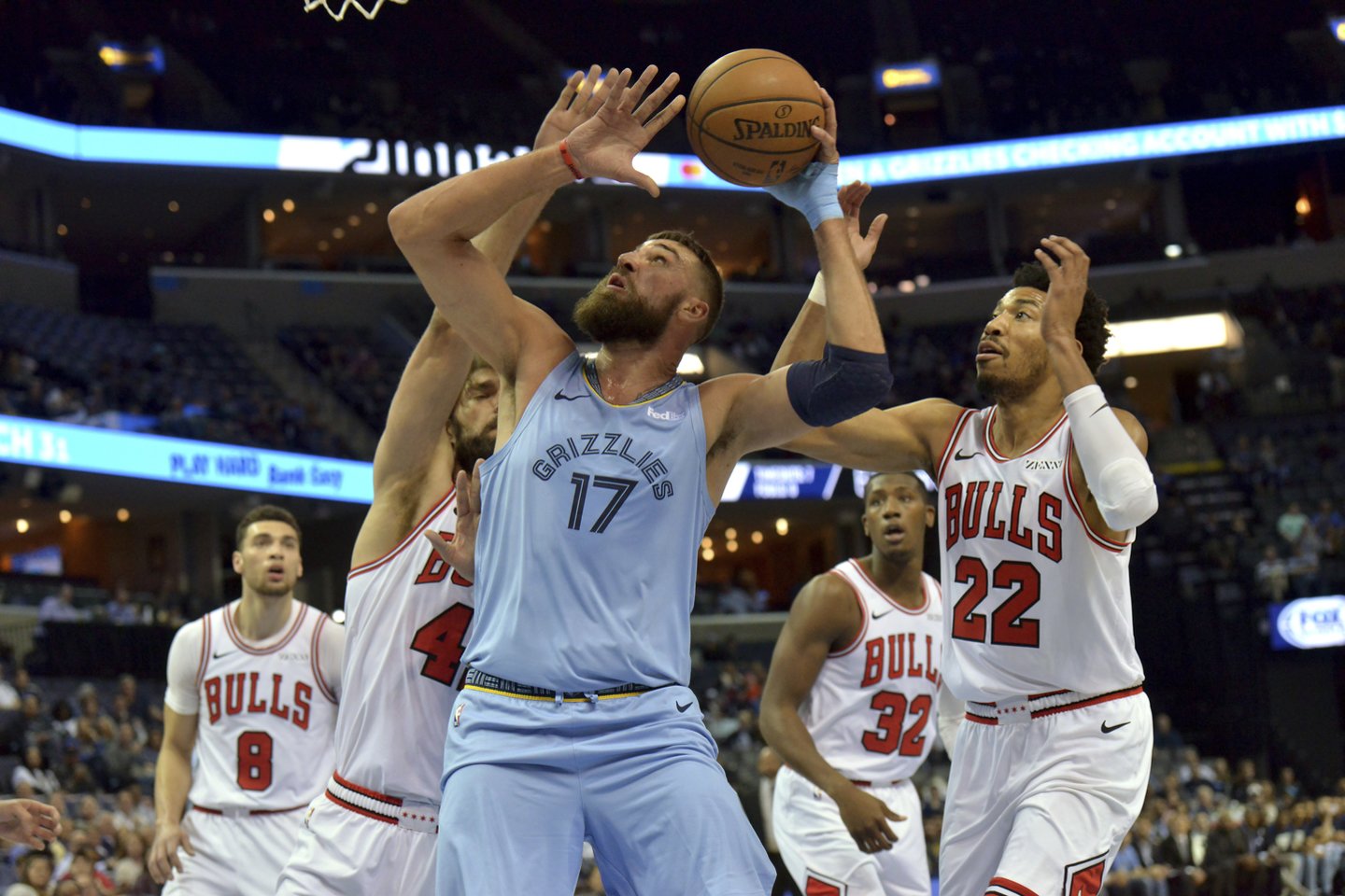 „Grizzlies“ patyrė dar vieną pralaimėjimą – juos namie įveikė „Bulls“