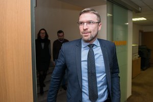 Dabartinis įstatymas leidžia sumažinti iš šeimų paimamų vaikų skaičių