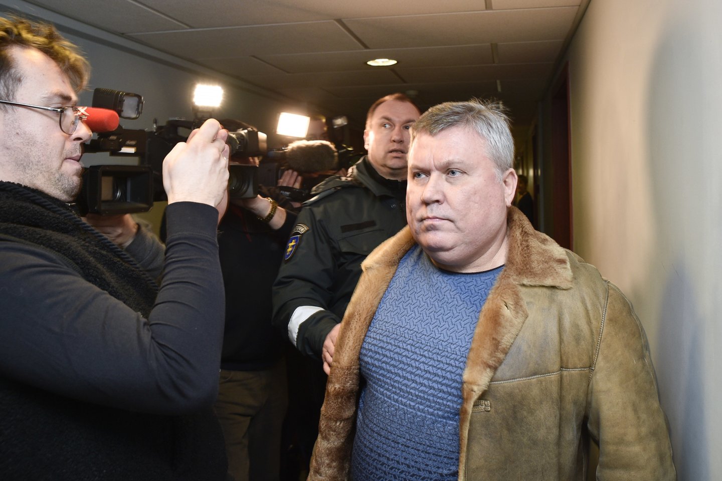 Sergantis kaltinamasis V.Karalius vakar teismo salėje ištvėrė tik valandą.<br>V.Ščiavinsko nuotr.