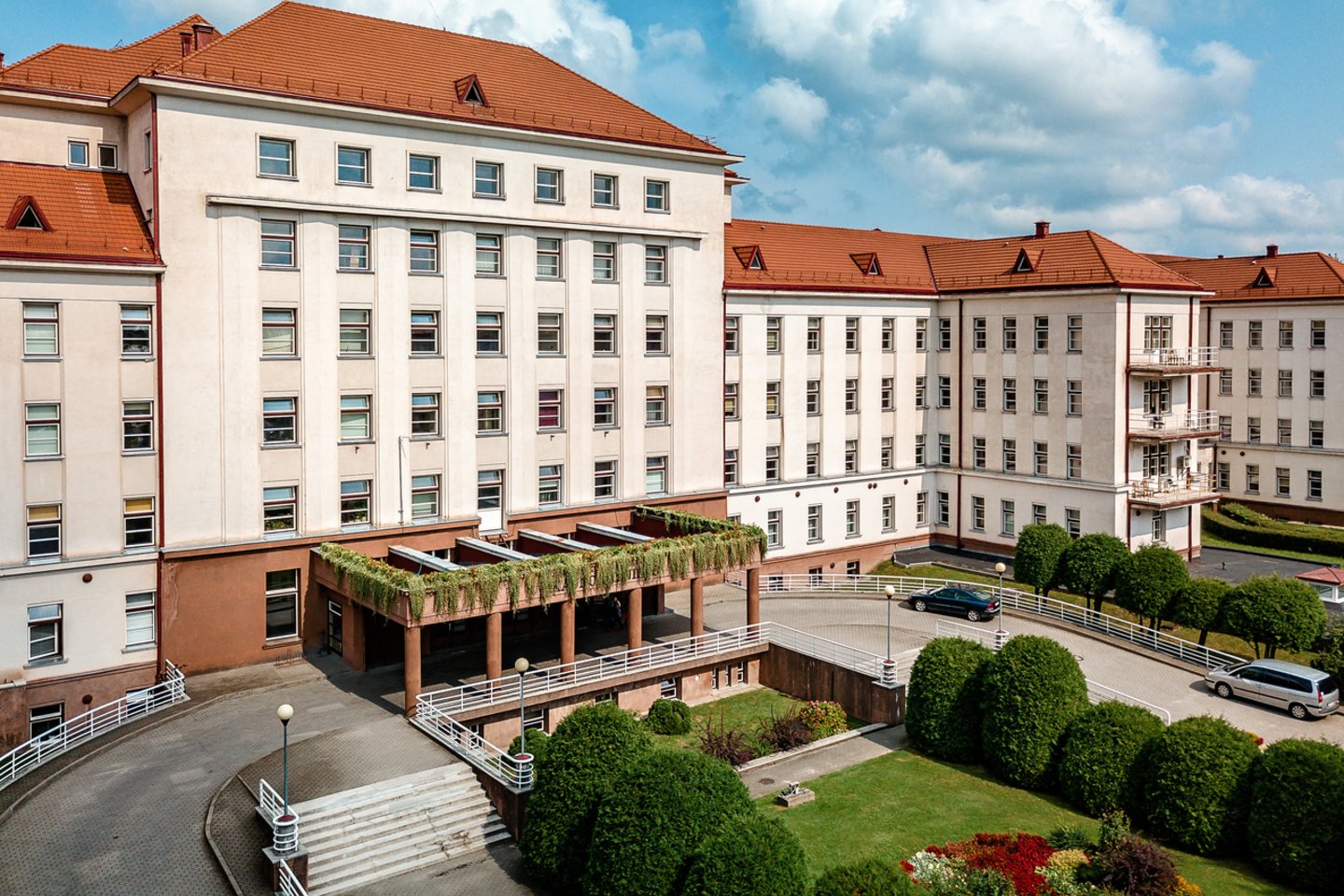 Kauno Klinikos Skyr 1 Mln Eur Gydytoj Kvalifikacijos K limui