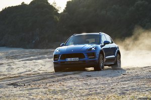 Naujos kartos „Porsche Macan“ visureigiai bus vien elektriniai